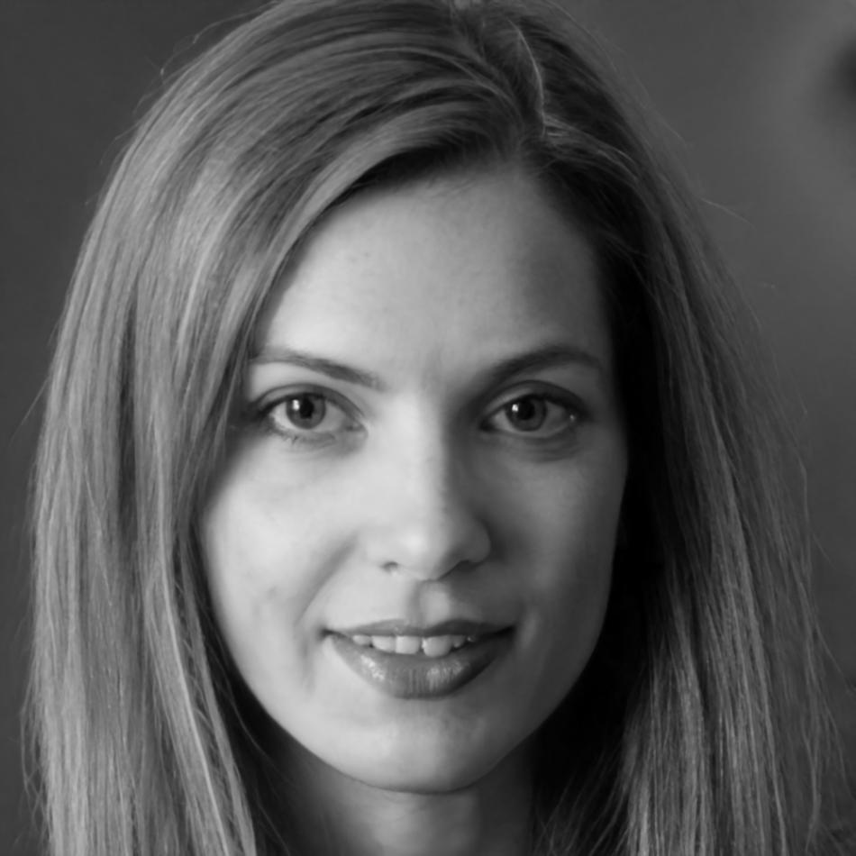 Ritratto professionale di Elena Taverna