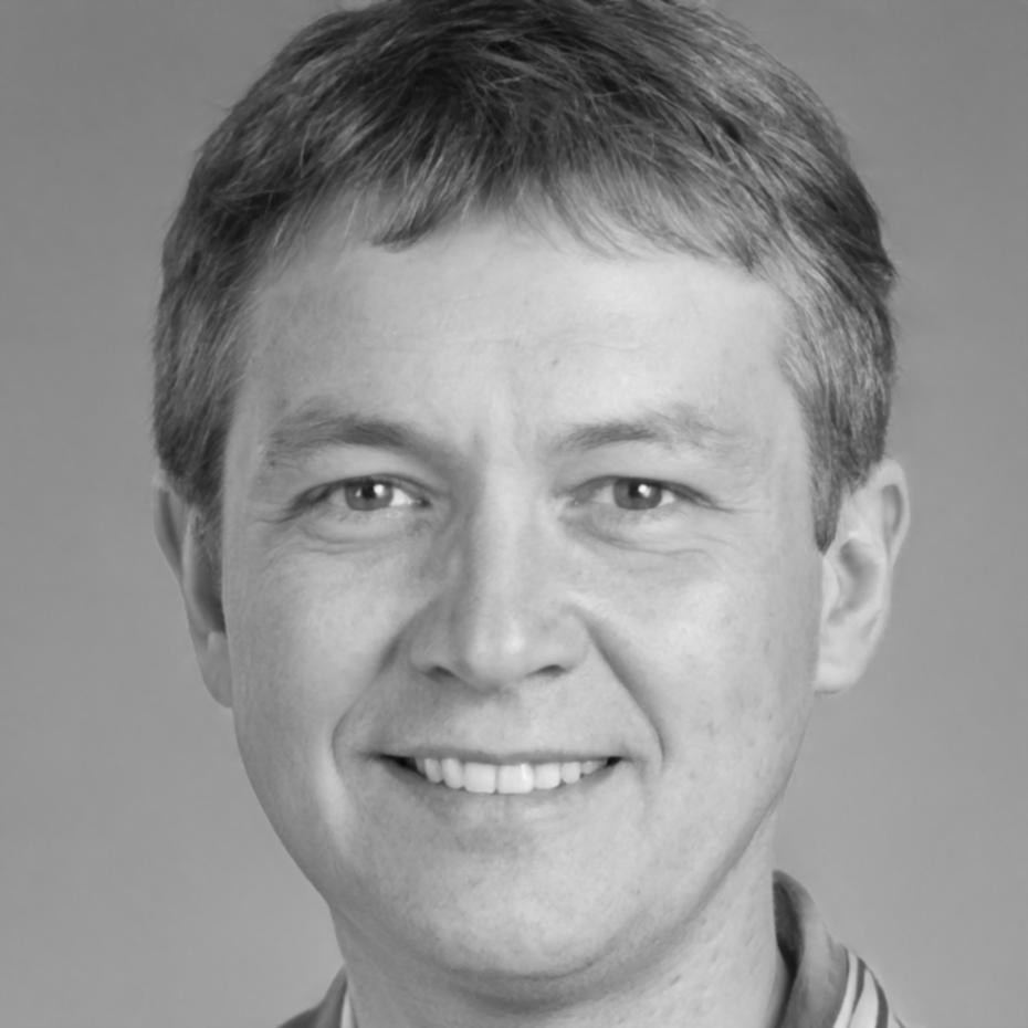 Ritratto professionale di Luca Bernardini